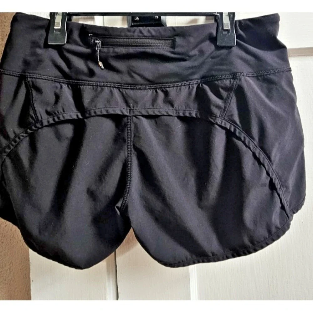 Lululemon Run Times‎ shorts zippered pockets on the back Sz 6
